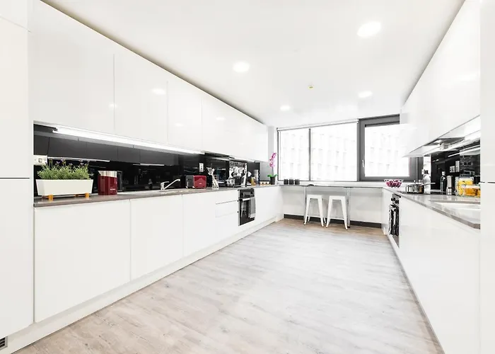 Destiny Student - Tannery