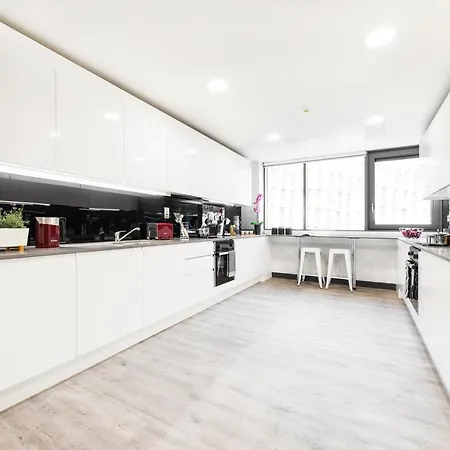 命运学生-坦纳瑞酒店