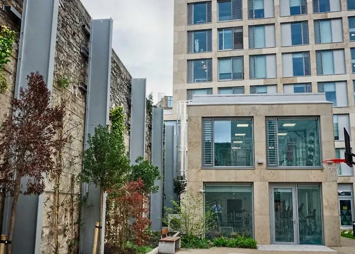 命运学生-坦纳瑞酒店